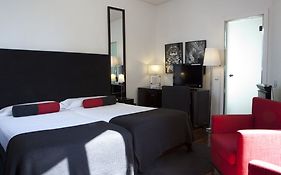 Quatro Puerta Del Sol Madrid 4*